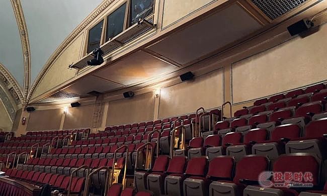 L-Acoustics L系列和L-ISA沉浸式超真实扩声技术联手打造百老汇《局外人》的魔幻世界