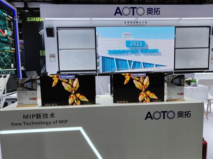 Micro LEDЧŴԲ